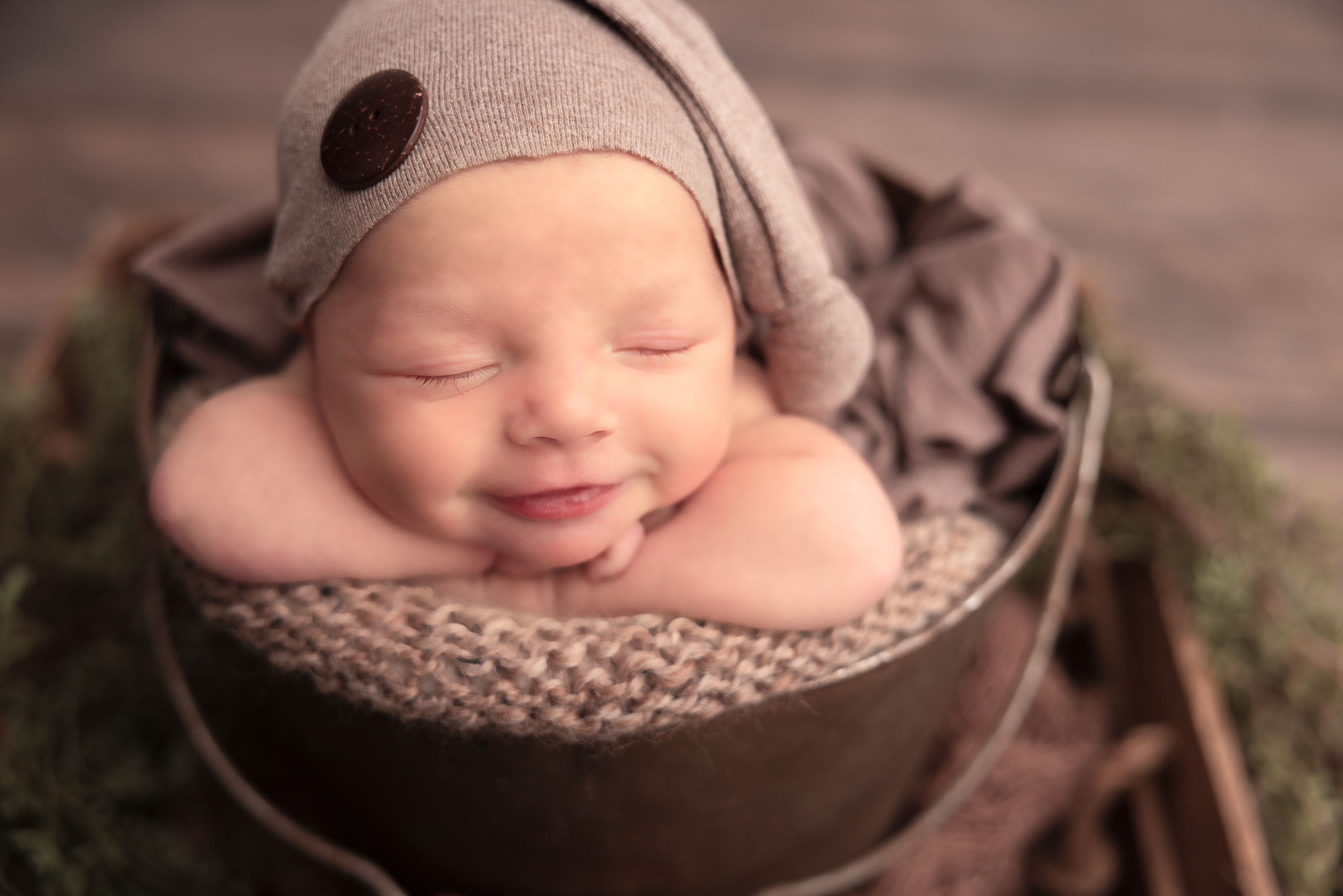 An emotive image of a newborn baby, reflecting the beauty of new motherhood in Columbus.